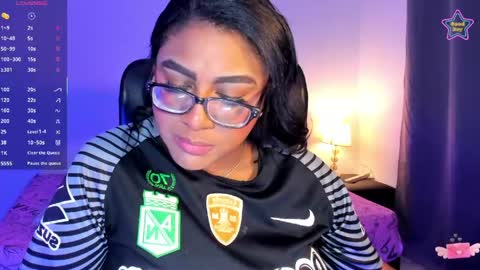 Snapshot of ebony__queen2 chatting on 8, 6, 2026 ebony__queen2 online show from 8, 6, 2026