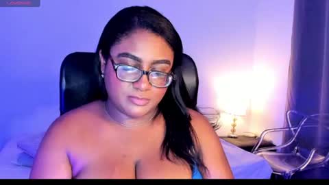 Snapshot of ebony__queen2 chatting on 7, 7, 2026 ebony__queen2 online show from 7, 7, 2026