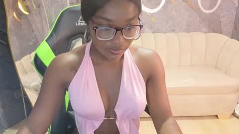 Snapshot of ebony_cherry_cn chatting on 29, 7, 2026 ebony_cherry_cn online show from 29, 7, 2026