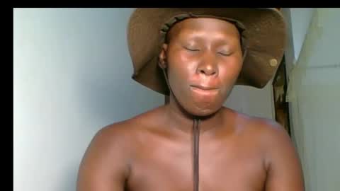 Snapshot of ebony_choco2 chatting on 9, 11, 2025 ebony choco2 online show from 9, 11, 2025