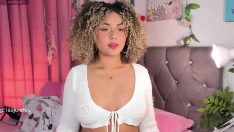 Snapshot of ebony_curly2 chatting on 19, 3, 2026 isa online show from 19, 3, 2026