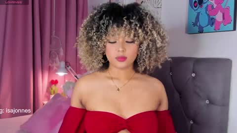 Snapshot of ebony_curly2 chatting on 19, 5, 2026 isa online show from 19, 5, 2026