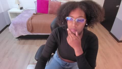Snapshot of ebony_fantasy2 chatting on 10, 4, 2026 ebony_fantasy2 online show from 10, 4, 2026