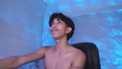 Snapshot of ebony_fuckboy chatting on 21, 10, 2025 ebony_fuckboy online show from 21, 10, 2025