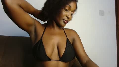 Snapshot of ebony_ghoddes chatting on 22, 10, 2025 ebony online show from 22, 10, 2025