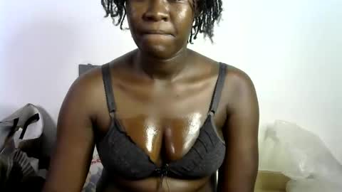 Snapshot of ebony_lynne chatting on 26, 3, 2026 ebony_lynne online show from 26, 3, 2026