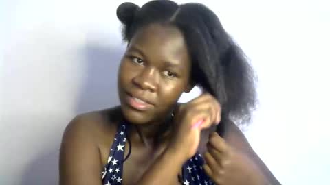 Snapshot of ebony_lynne chatting on 30, 4, 2026 ebony_lynne online show from 30, 4, 2026