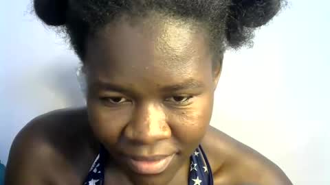 Snapshot of ebony_lynne chatting on 1, 5, 2026 ebony_lynne online show from 1, 5, 2026