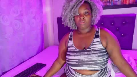 Snapshot of ebony_neighbormoans chatting on 28, 5, 2026 LINA online show from 28, 5, 2026
