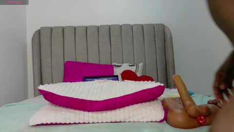Snapshot of ebony_pearl69 chatting on 24, 4, 2026 ebony_pearl69 online show from 24, 4, 2026