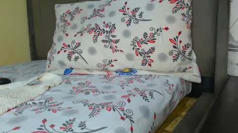 Snapshot of ebony_petite01 chatting on 9, 3, 2025 EBONY PETITE online show from 9, 3, 2025