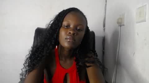 Snapshot of ebony_petitegirl chatting on 7, 4, 2026 Lilly online show from 7, 4, 2026