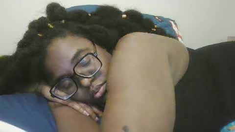 Snapshot of ebonybigtitqueen1 chatting on 23, 10, 2025 ebonybigtitqueen1 online show from 23, 10, 2025