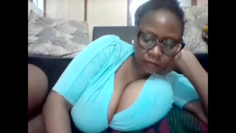 Snapshot of ebonybussy chatting on 29, 12, 2024 MAMITO online show from 29, 12, 2024
