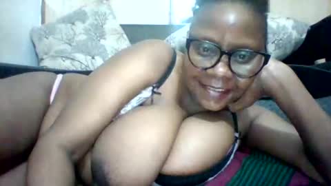 Snapshot of ebonybussy chatting on 3, 1, 2025 MAMITO online show from 3, 1, 2025