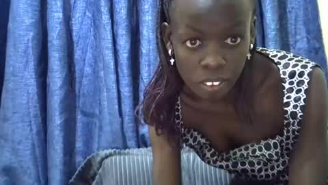 Snapshot of ebonydol2 chatting on 10, 3, 2025 ebonydol2 online show from 10, 3, 2025