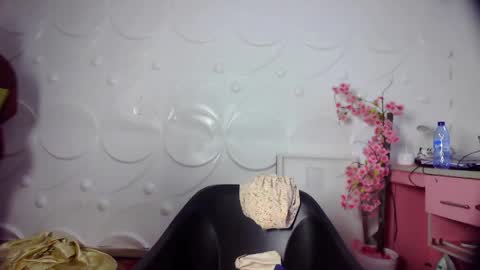 Snapshot of ebonykissxx chatting on 31, 5, 2026 ebonykissxx online show from 31, 5, 2026