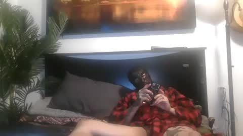 Snapshot of ebonynrandybone18 chatting on 18, 12, 2025 EbonyNRandybone online show from 18, 12, 2025