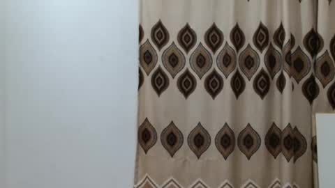 queen online show from 4, 2, 2026