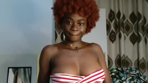 Snapshot of ebonypetiti chatting on 23, 3, 2026 queen online show from 23, 3, 2026