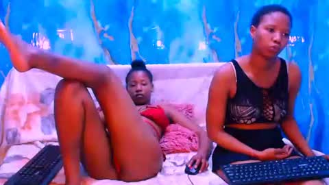 Snapshot of ebonypretty4u chatting on 8, 10, 2025 ebonypretty4u online show from 8, 10, 2025