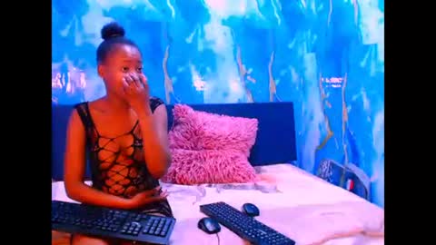 Snapshot of ebonypretty4u chatting on 20, 10, 2025 ebonypretty4u online show from 20, 10, 2025