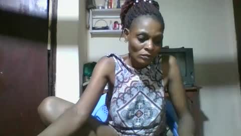 Snapshot of ebonyqueen4 chatting on 14, 11, 2025 JACKLINE online show from 14, 11, 2025