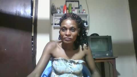 Snapshot of ebonyqueen4 chatting on 4, 12, 2025 JACKLINE online show from 4, 12, 2025