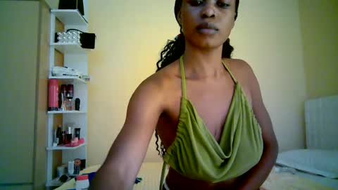 Snapshot of ebonytanqueen chatting on 15, 6, 2026 ebonytanqueen online show from 15, 6, 2026