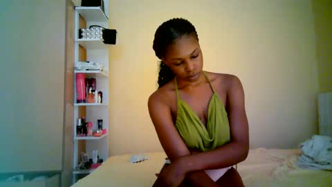 Snapshot of ebonytanqueen chatting on 17, 6, 2026 ebonytanqueen online show from 17, 6, 2026