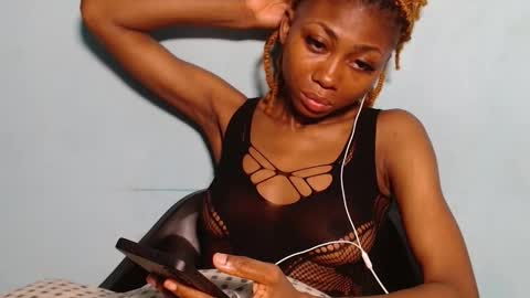Snapshot of ebonyxxbabe chatting on 21, 11, 2025 ebonyxxbabe online show from 21, 11, 2025