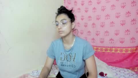 Snapshot of eclipseandflame chatting on 19, 11, 2025 online show from 19, 11, 2025