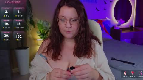 Snapshot of edalyn_af chatting on 1, 11, 2025 online show from 1, 11, 2025