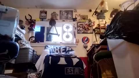 Snapshot of eddydeez chatting on 7, 6, 2026 Eddy online show from 7, 6, 2026