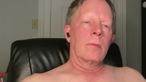 Snapshot of eddygl1968 chatting on 25, 4, 2026 Eddy online show from 25, 4, 2026