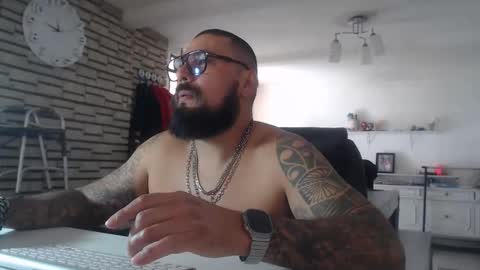 edgarram83 online show from 11, 11, 2025