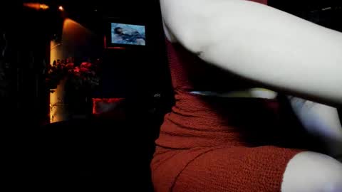 Snapshot of edgequeen69 chatting on 11, 10, 2025 EdgeQueen69 online show from 11, 10, 2025