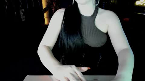 Snapshot of edgequeen69 chatting on 17, 10, 2025 EdgeQueen69 online show from 17, 10, 2025