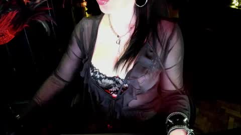 Snapshot of edgequeen69 chatting on 1, 12, 2025 EdgeQueen69 online show from 1, 12, 2025