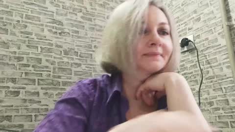 Snapshot of edithmanning chatting on 3, 2, 2025 edithmanning online show from 3, 2, 2025