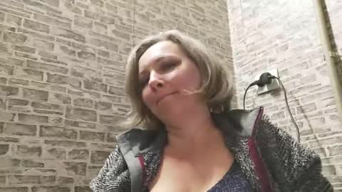 Snapshot of edithmanning chatting on 15, 2, 2025 edithmanning online show from 15, 2, 2025