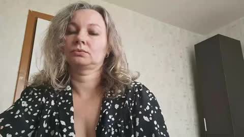 Snapshot of edithmanning chatting on 8, 5, 2026 edithmanning online show from 8, 5, 2026