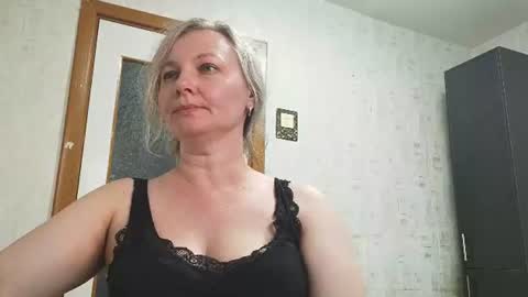 Snapshot of edithmanning chatting on 15, 7, 2026 edithmanning online show from 15, 7, 2026