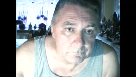 Snapshot of edje59a chatting on 17, 12, 2024 Eddy online show from 17, 12, 2024