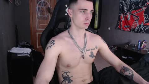Snapshot of eduard_loveee chatting on 12, 4, 2026 Eduar online show from 12, 4, 2026