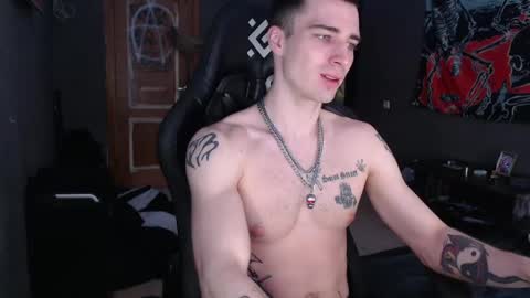 Snapshot of eduard_loveee chatting on 27, 4, 2026 Eduar online show from 27, 4, 2026