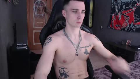 Snapshot of eduard_loveee chatting on 2, 5, 2026 Eduar online show from 2, 5, 2026