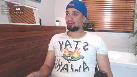 Snapshot of edward_maxx chatting on 19, 11, 2025 Eduardo online show from 19, 11, 2025