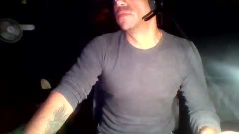 Snapshot of edwardfaklews chatting on 21, 4, 2026 Jinete de la divina Providencia online show from 21, 4, 2026