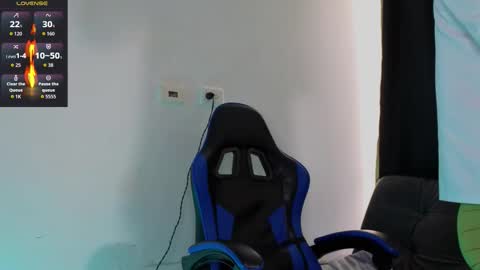 Snapshot of edwardross_ chatting on 7, 1, 2026 Edward Ross online show from 7, 1, 2026